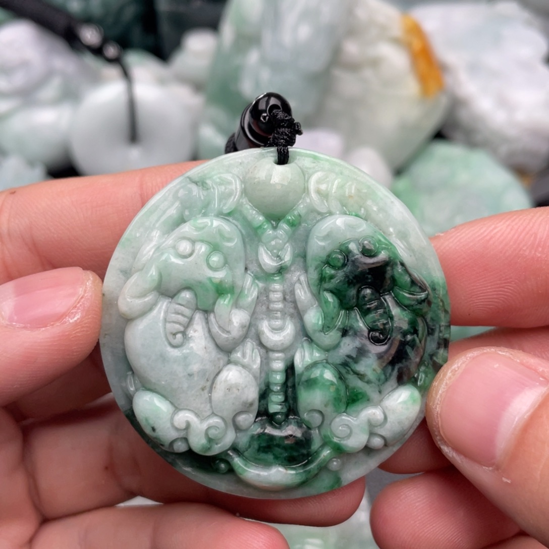 翡翠未镶嵌吊坠(不含链)