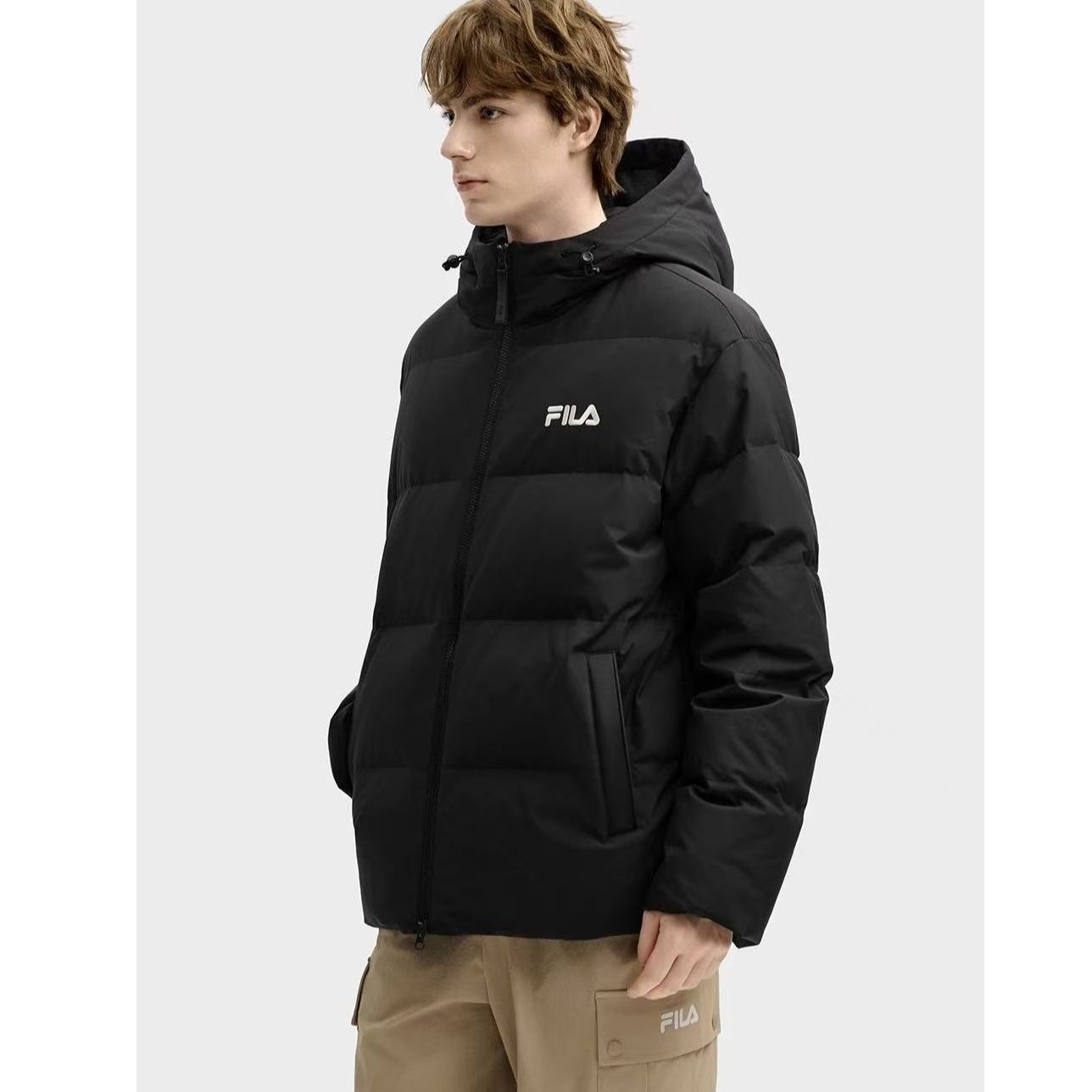 斐乐情侣连帽羽绒服新款保暖防风防泼水防污外套F51U549904