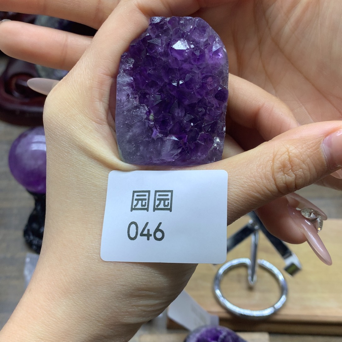 紫晶大型摆件（非配饰）未镶嵌