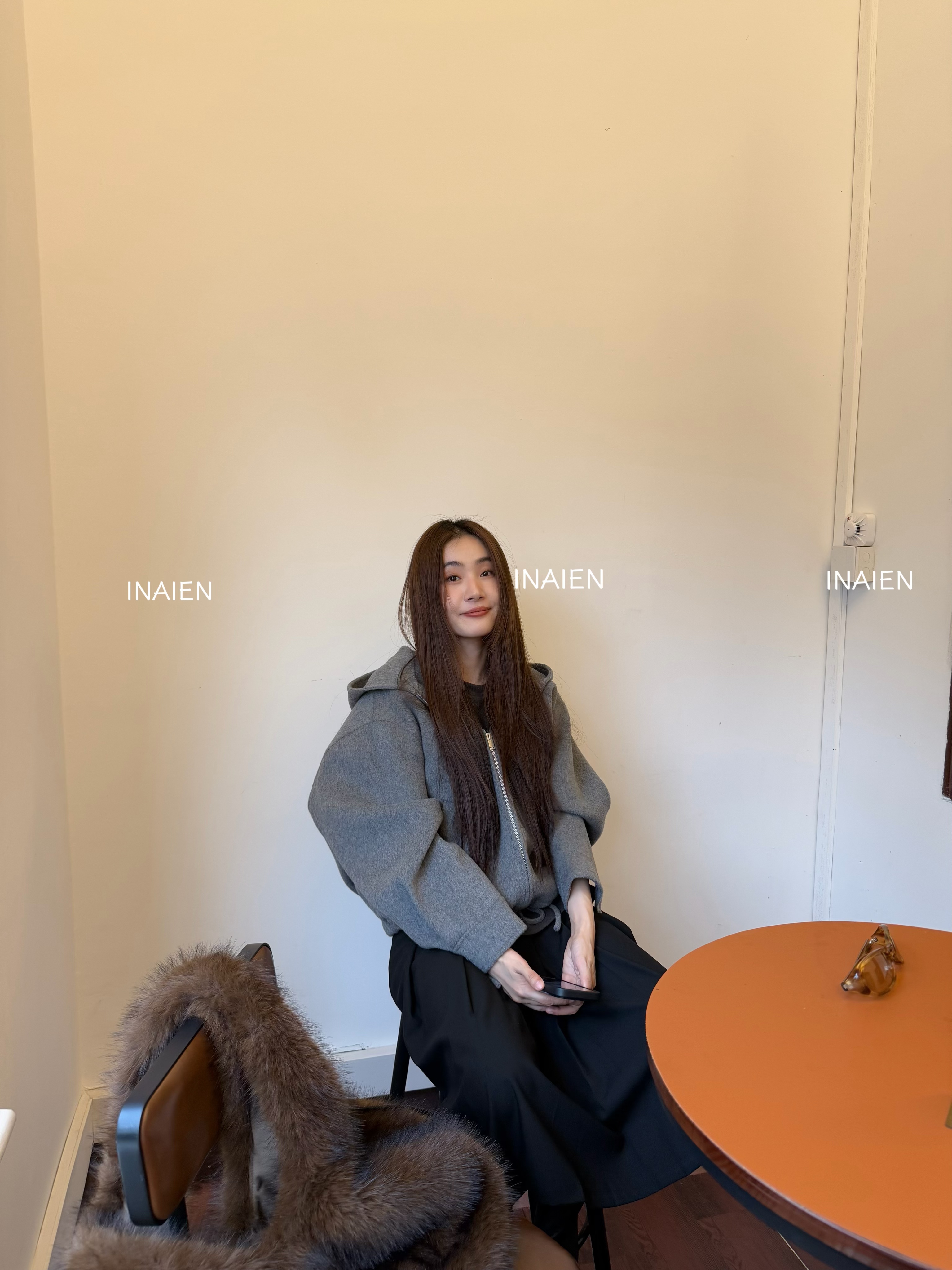 INAIEN“牧羊人”全羊毛宽松短款双拉链遮肉抽绳松弛连帽外套Y5965