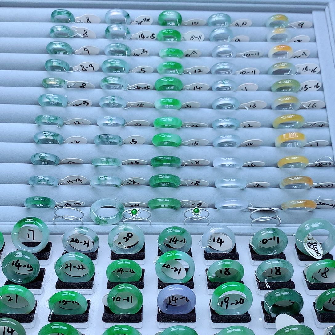 翡翠戒指未镶嵌翡翠