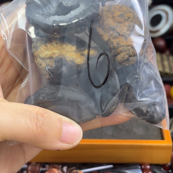 浮***～玛瑙/玉髓未镶嵌颈饰