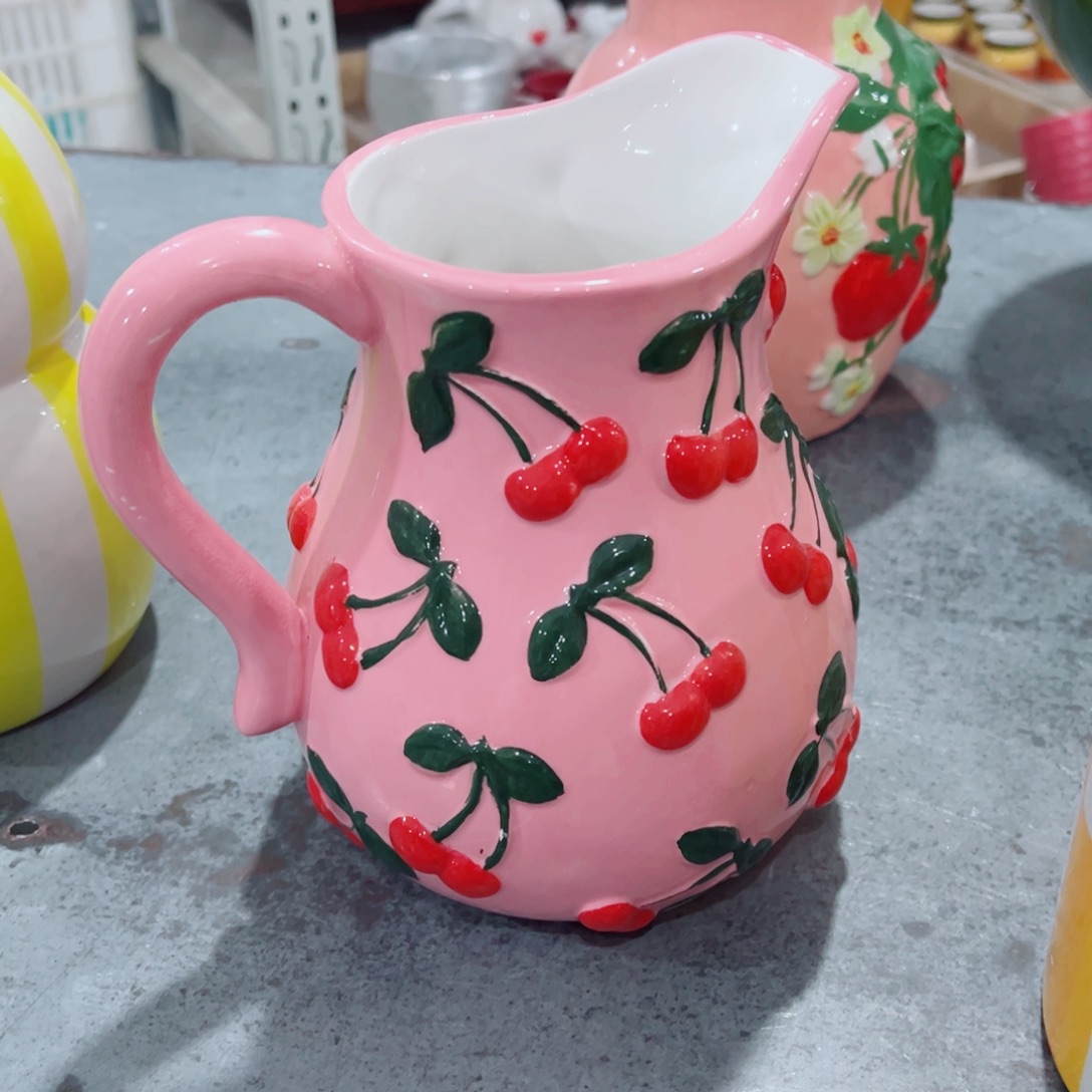 有孔，陶瓷花盆满10米包邮发货。微瑕介意慎拍