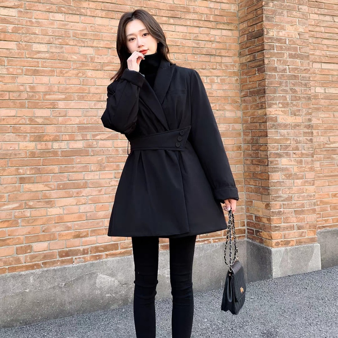 乖乖女装 2025新款欧货收腰中长款西装领洋气羽绒服