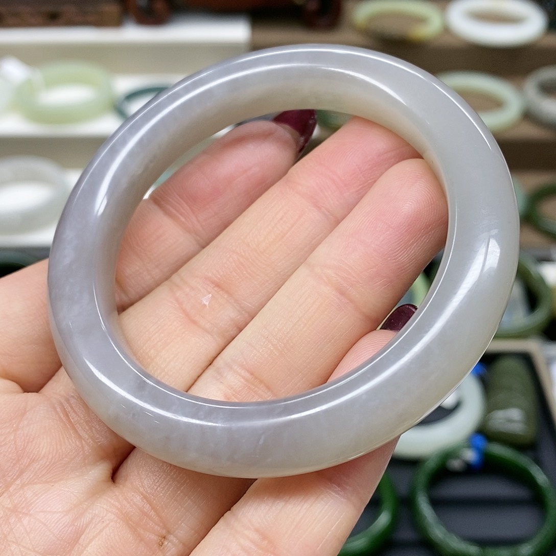 【闪购商品】和田玉手镯未镶嵌