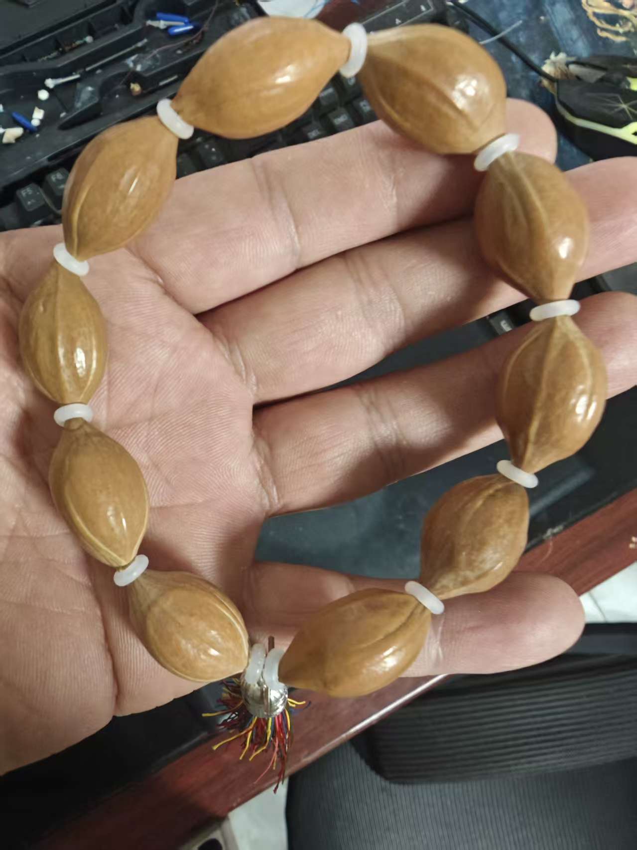 橄榄核素核手串儿