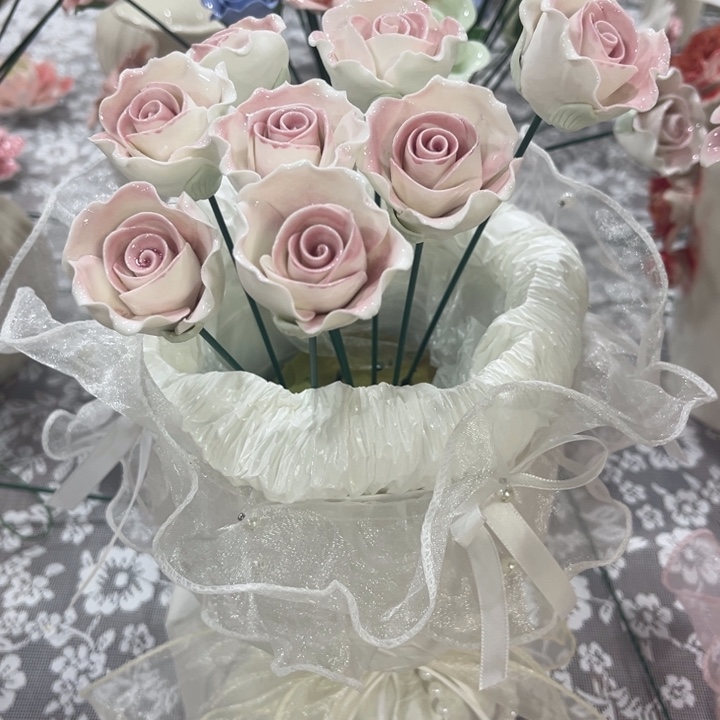 16朵紫玫瑰带包装颜色均匀