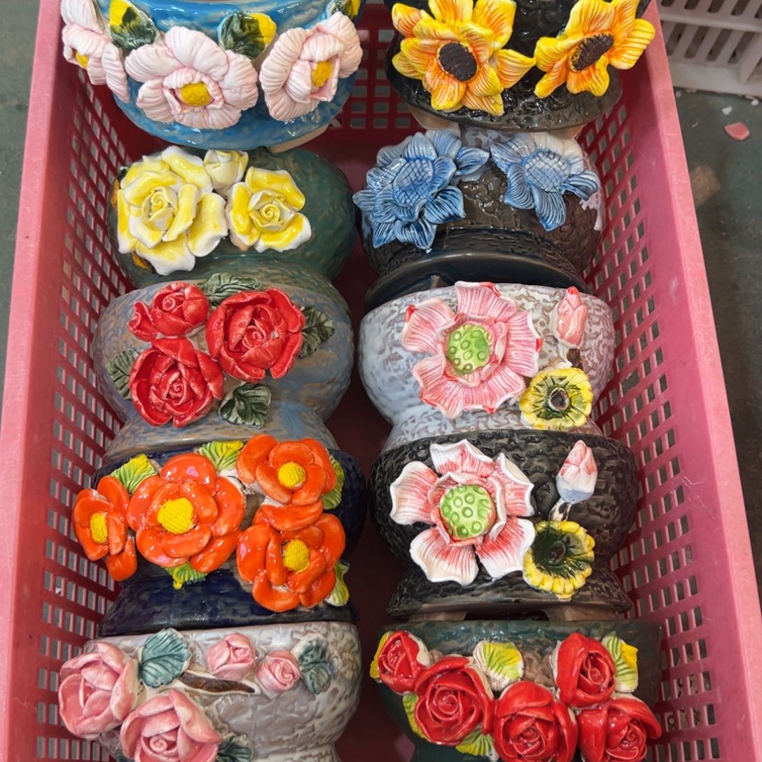 23120 花盆，拍满20发货，退款拉黑