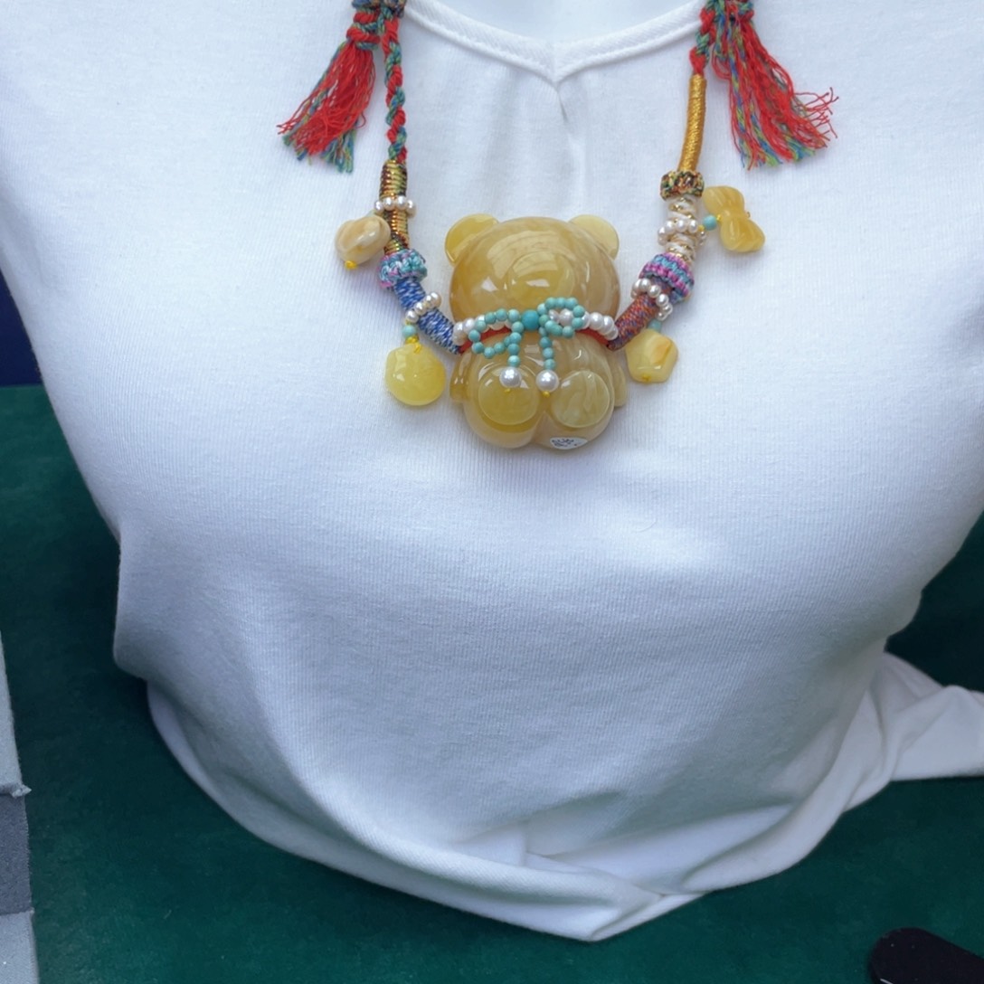 琥珀裸石未镶嵌蜜蜡