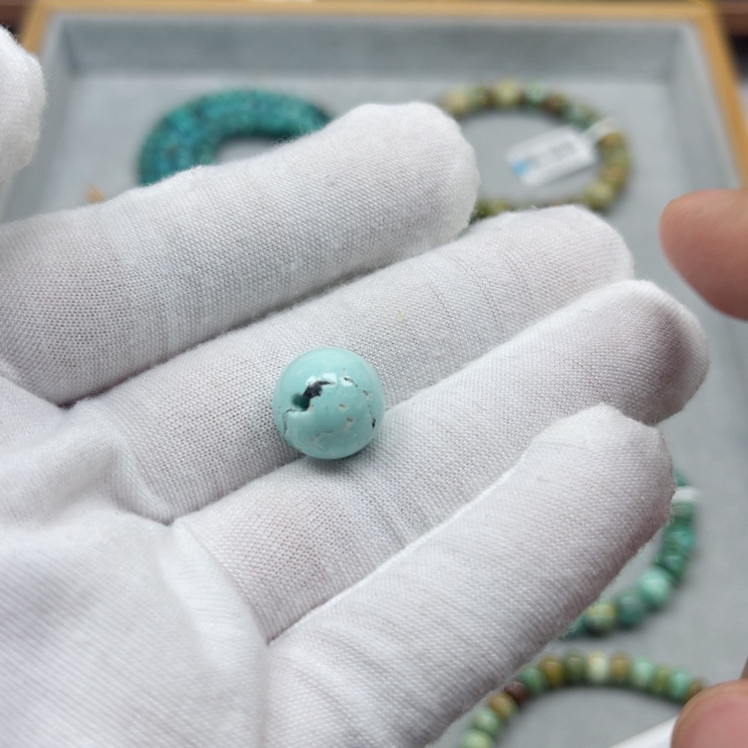 绿松石未镶嵌挂件