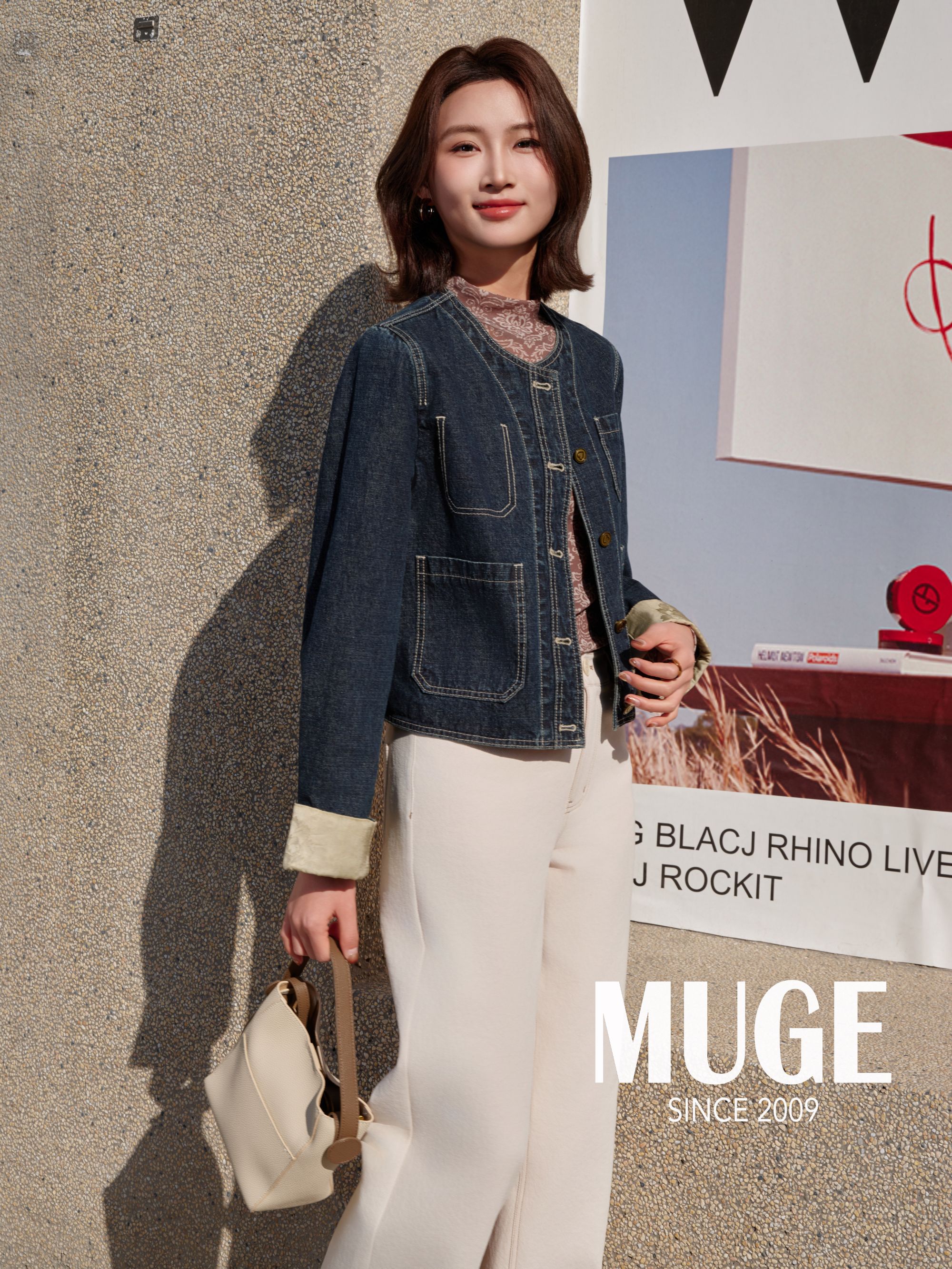 慕歌MUGE/短款圆领女口袋短外套牛仔宽松高质感穿搭 522200