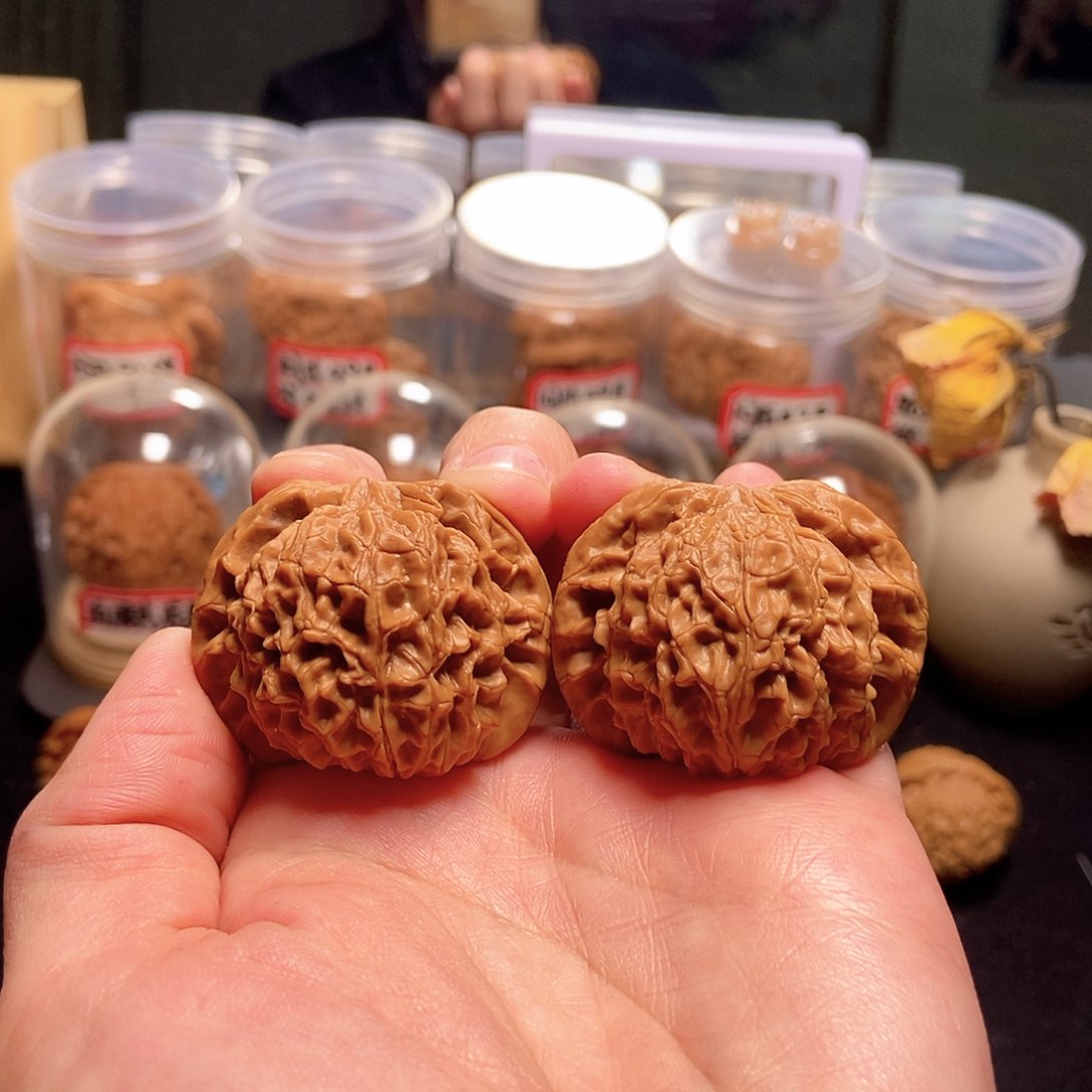 柏香籽/百香籽把件42核王全品，