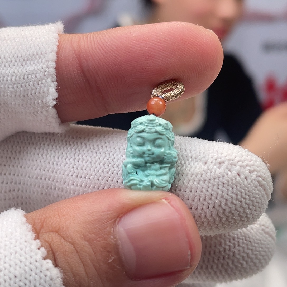 绿松石未镶嵌挂件