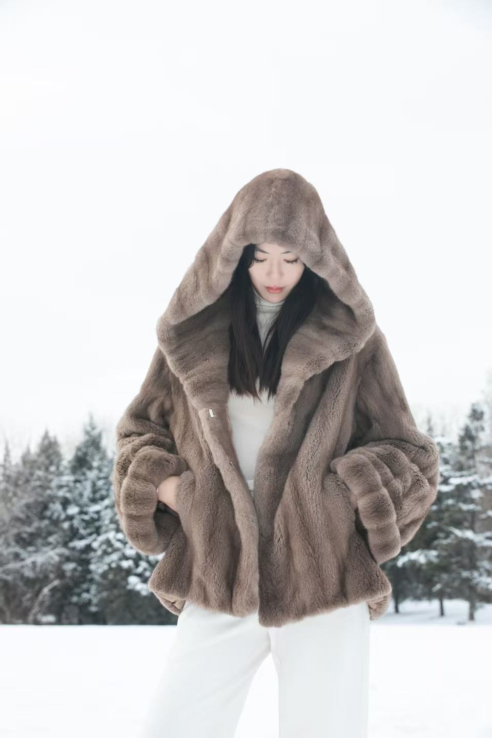 2025款小鱼家全抽分刀披肩帽大衣