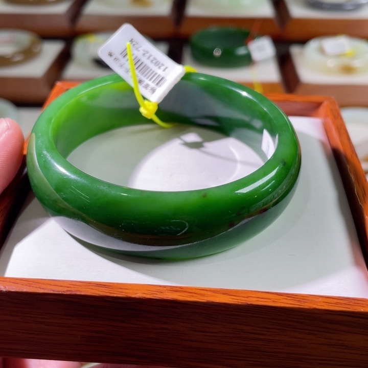 【闪购商品】和田玉手镯未镶嵌60.19