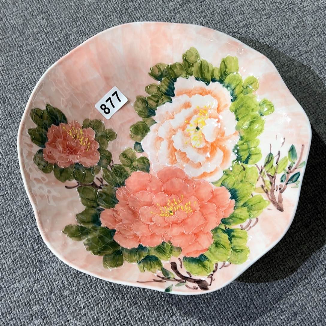 瓷片兔兔好可爱啊好可爱