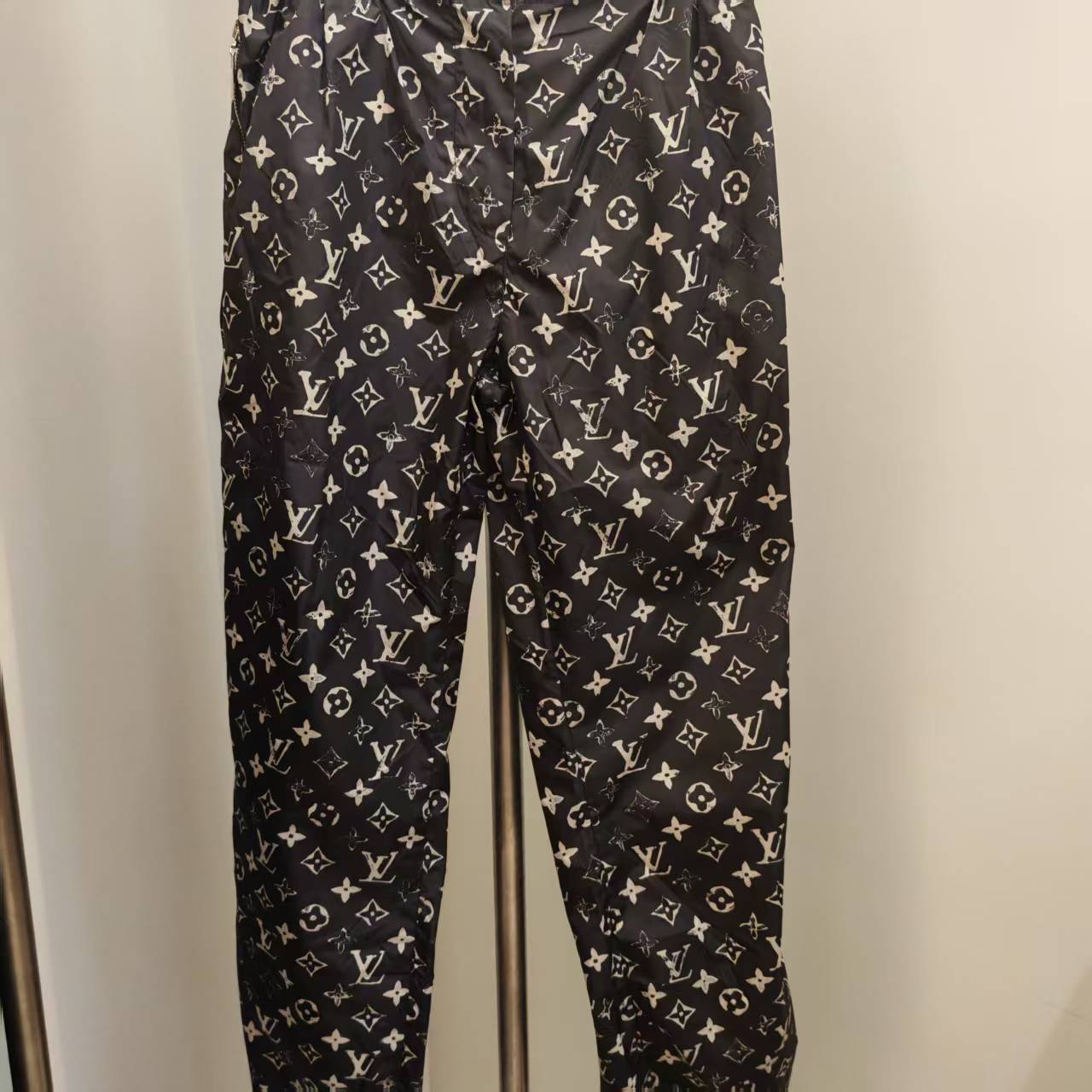 99新 LouisVuitton/路易威登 老花慢跑裤 171