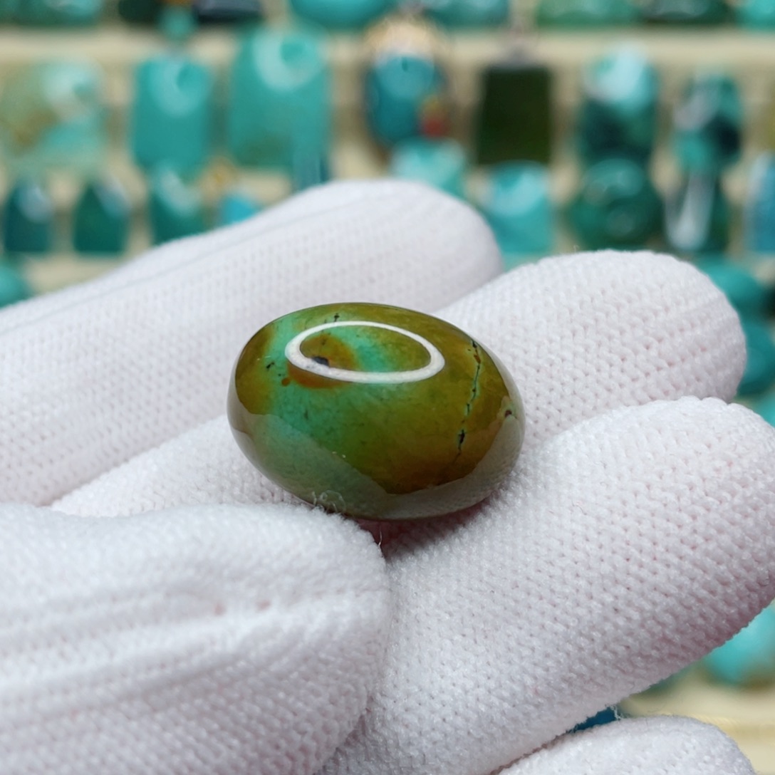 未镶嵌绿松石珠宝奇石