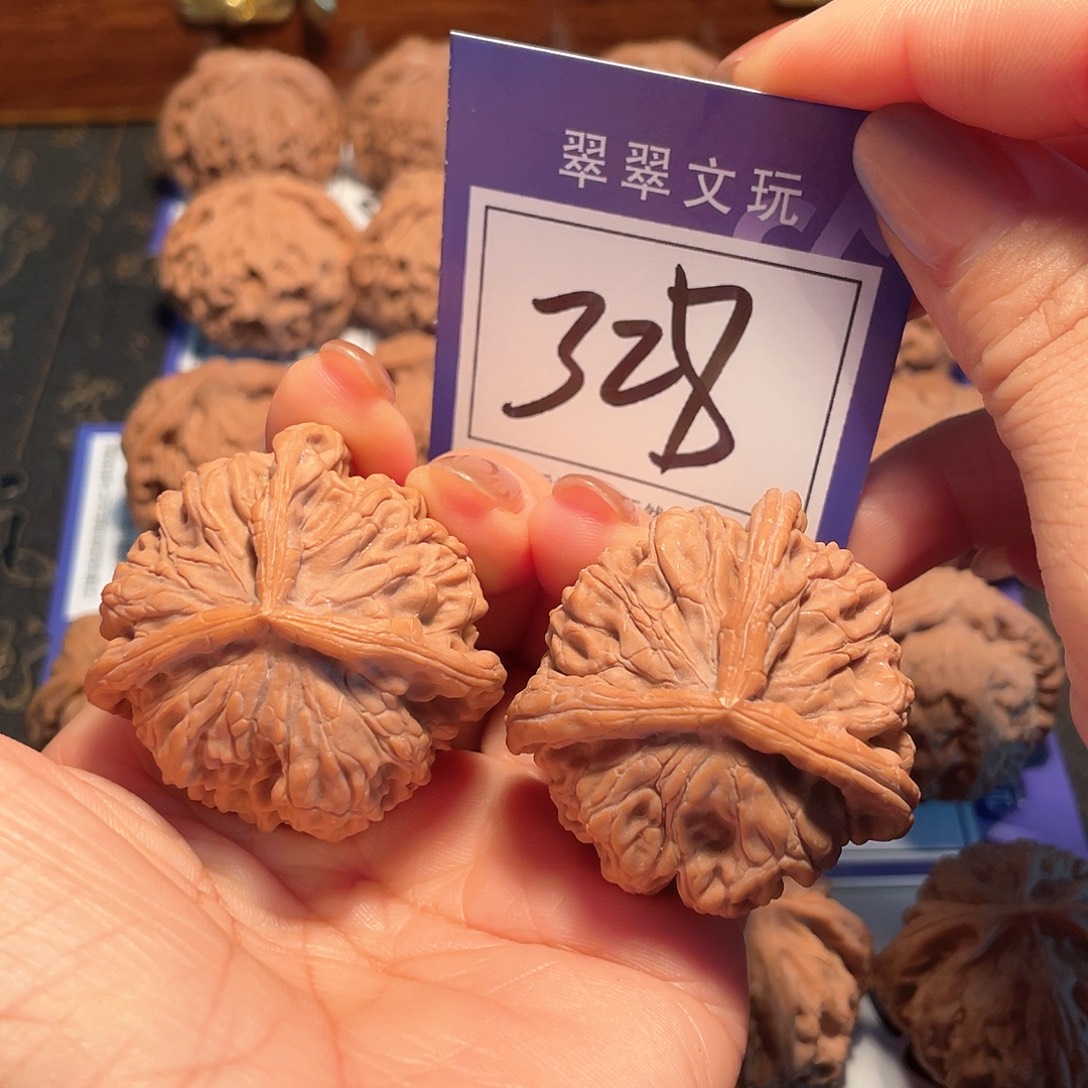 把件桃核328号玉玺三棱4.2