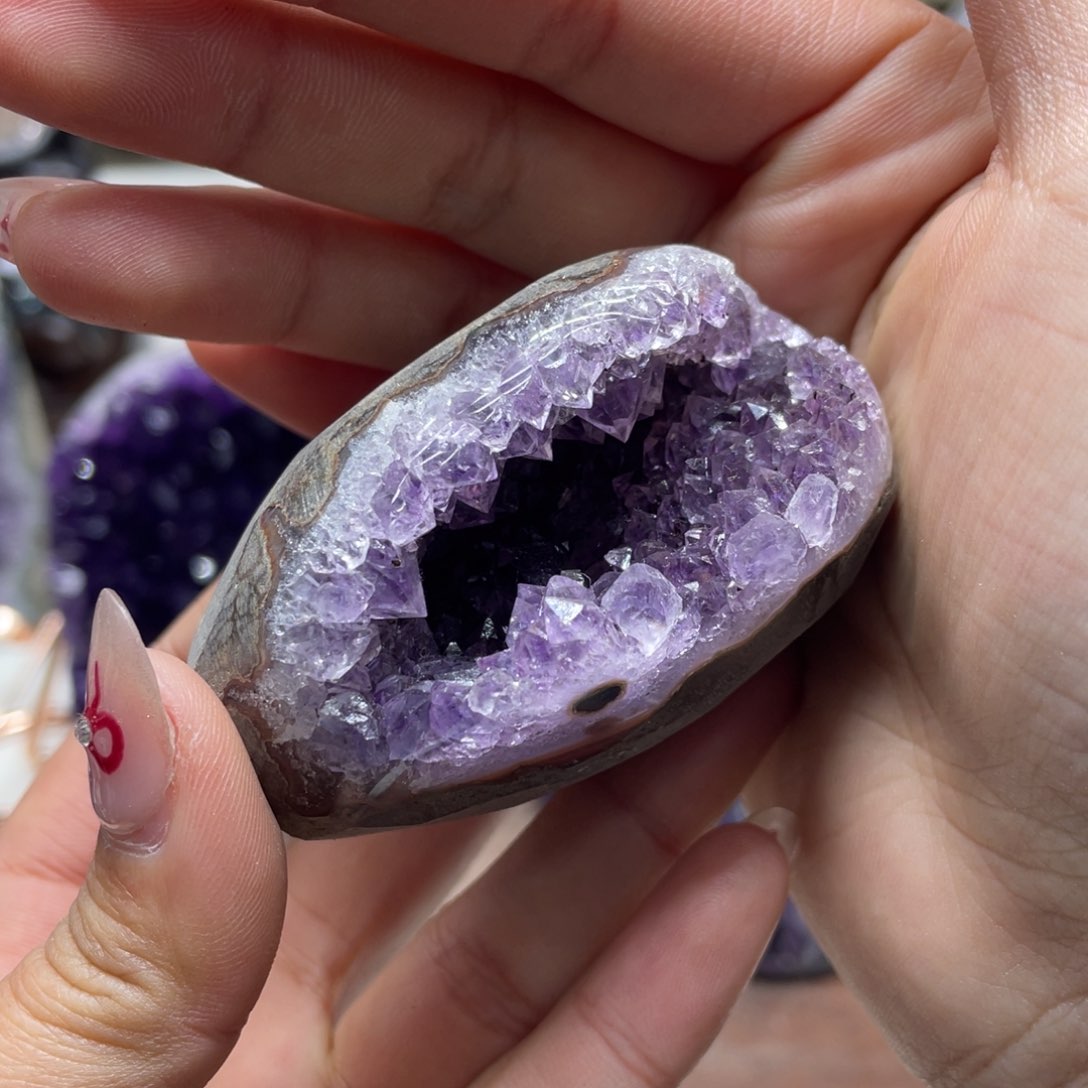 紫晶大型摆件（非配饰）未镶嵌