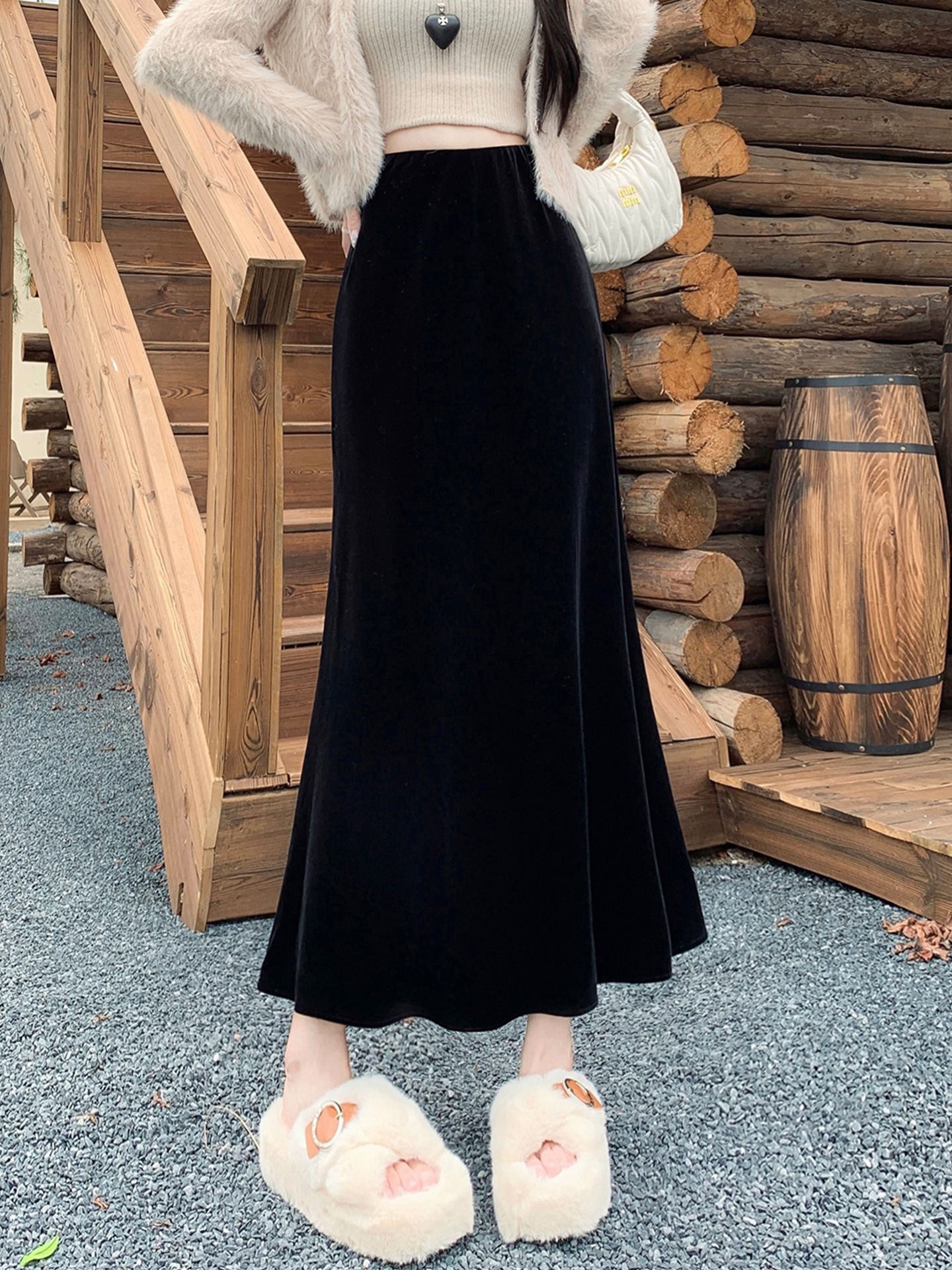 金丝绒半身裙女秋冬2025新款高腰垂感A字裙复古显瘦丝绒半身长裙
