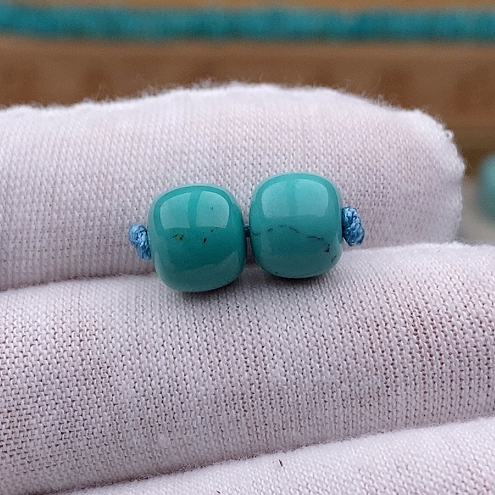 刚***子绿松石未镶嵌珠宝奇石