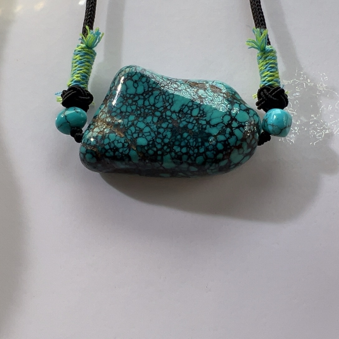 绿松石未镶嵌挂件