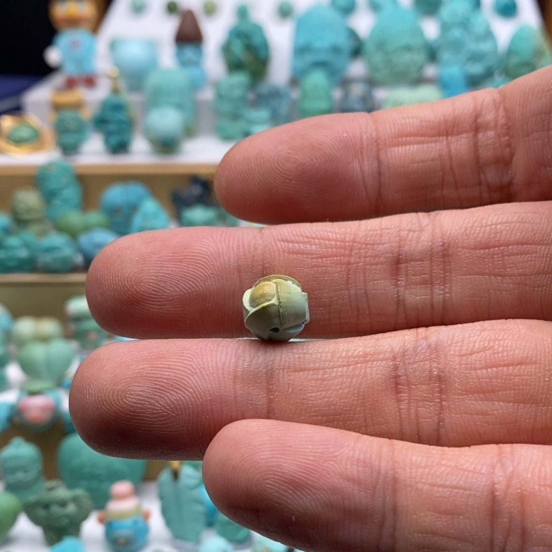 绿松石未镶嵌挂件