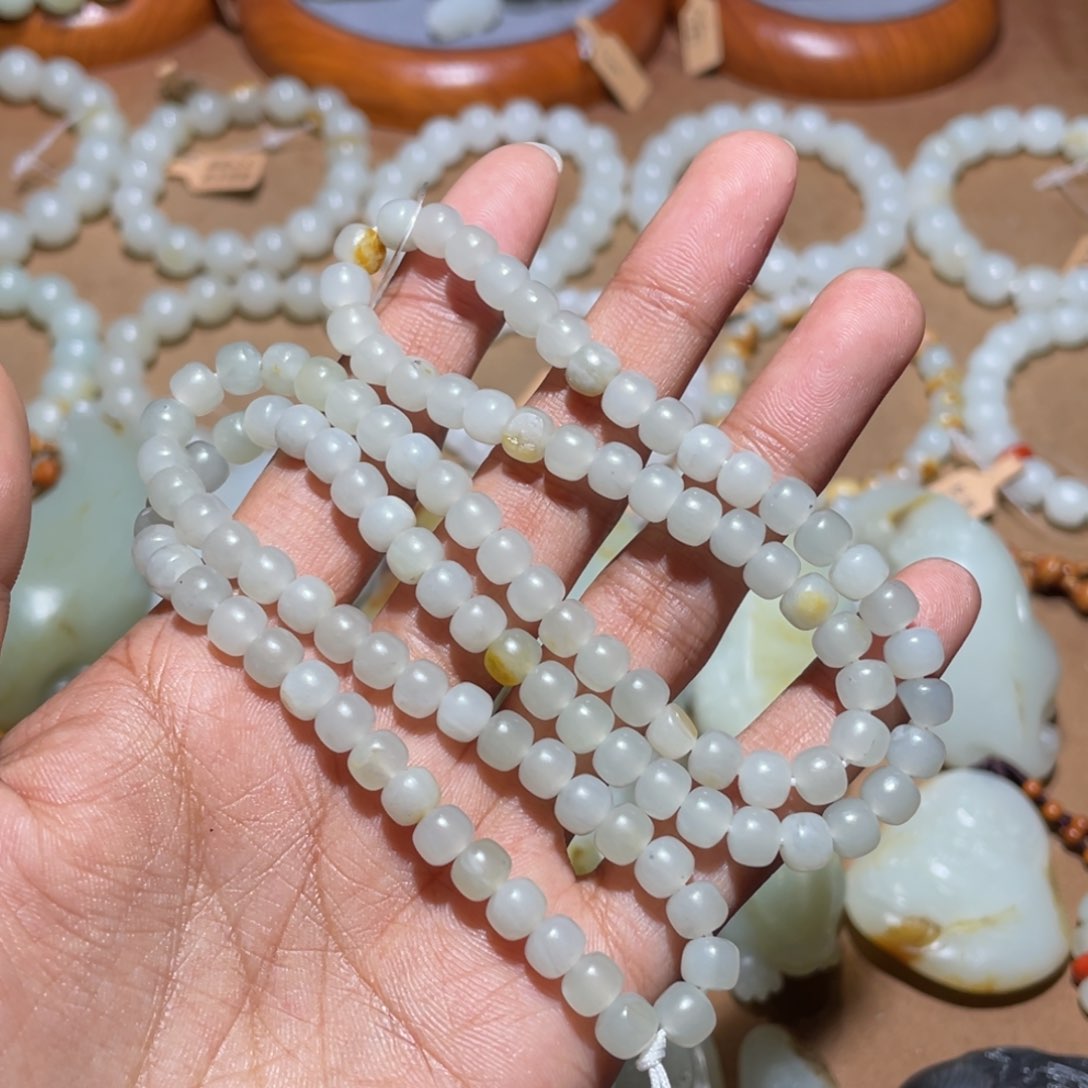 和田玉卡6老型108未镶嵌