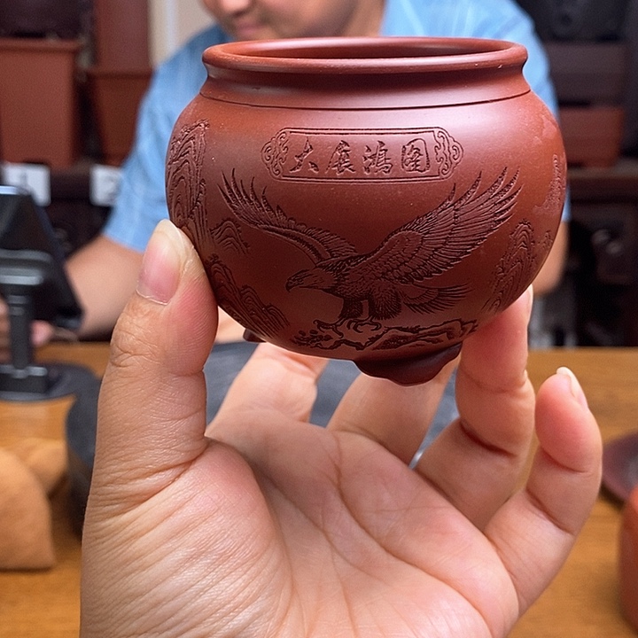 紫砂花盆货号一只大展宏图