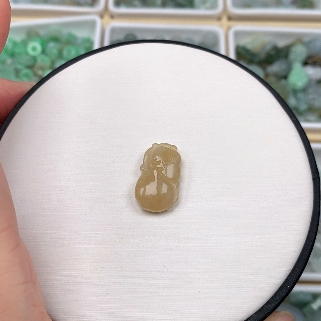 清****翡翠未镶嵌吊坠(不含链)