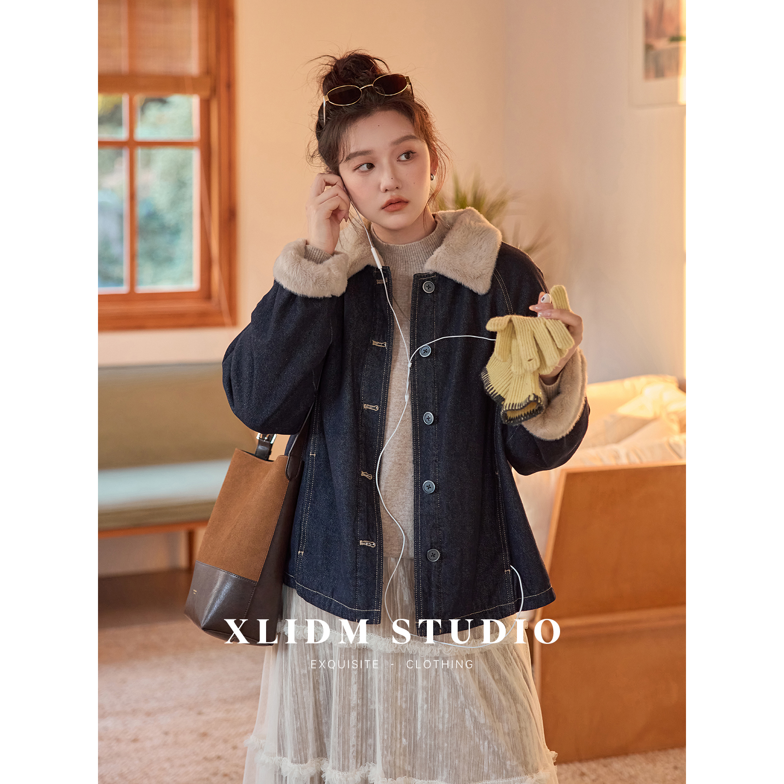 【清仓】小俪大码原色牛仔仿兔毛拼接插肩袖加绒厚外套DD1C10917