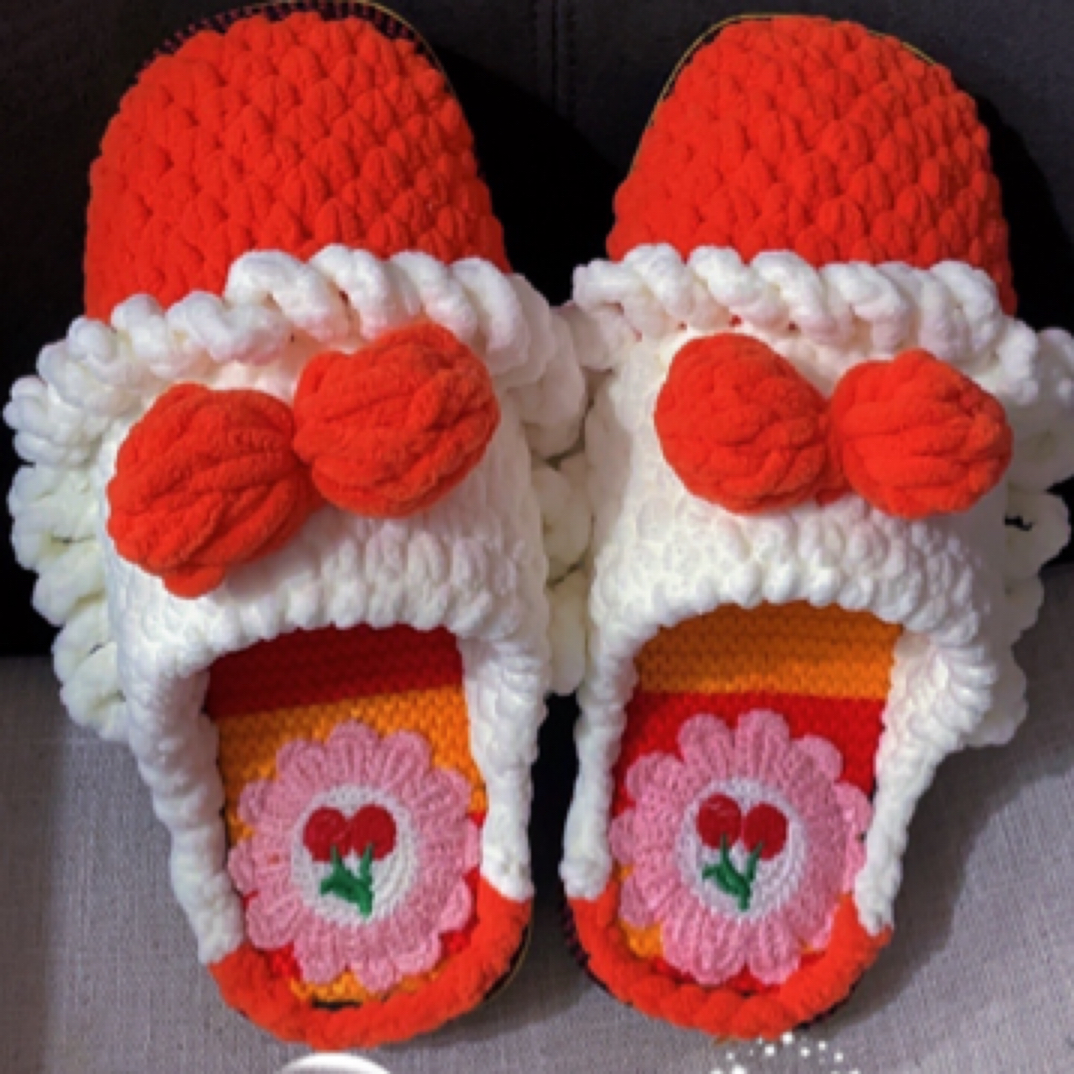 手工钩织毛线棉拖鞋红色花朵防滑保暖