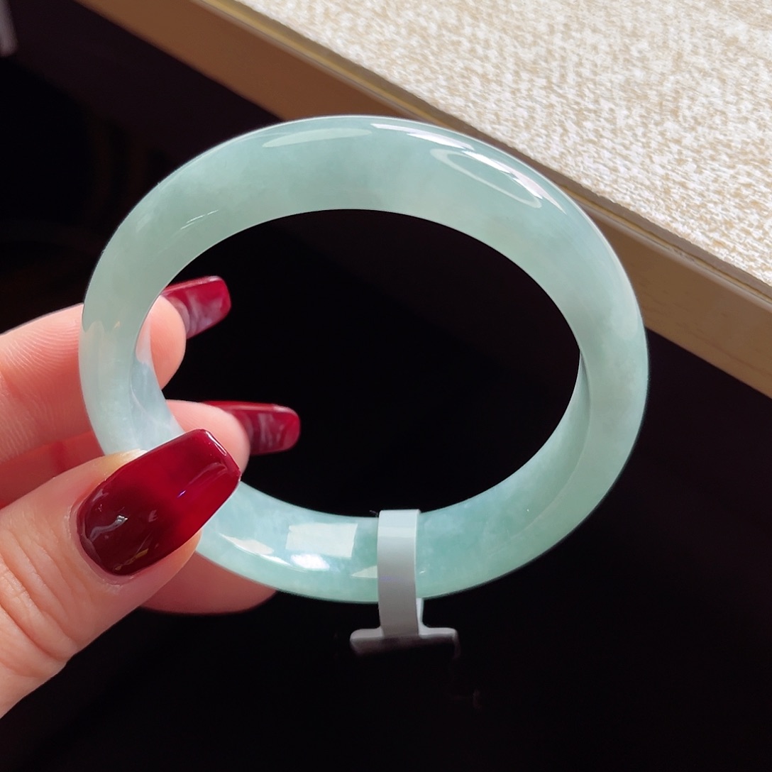 翡翠未镶嵌手镯手镯