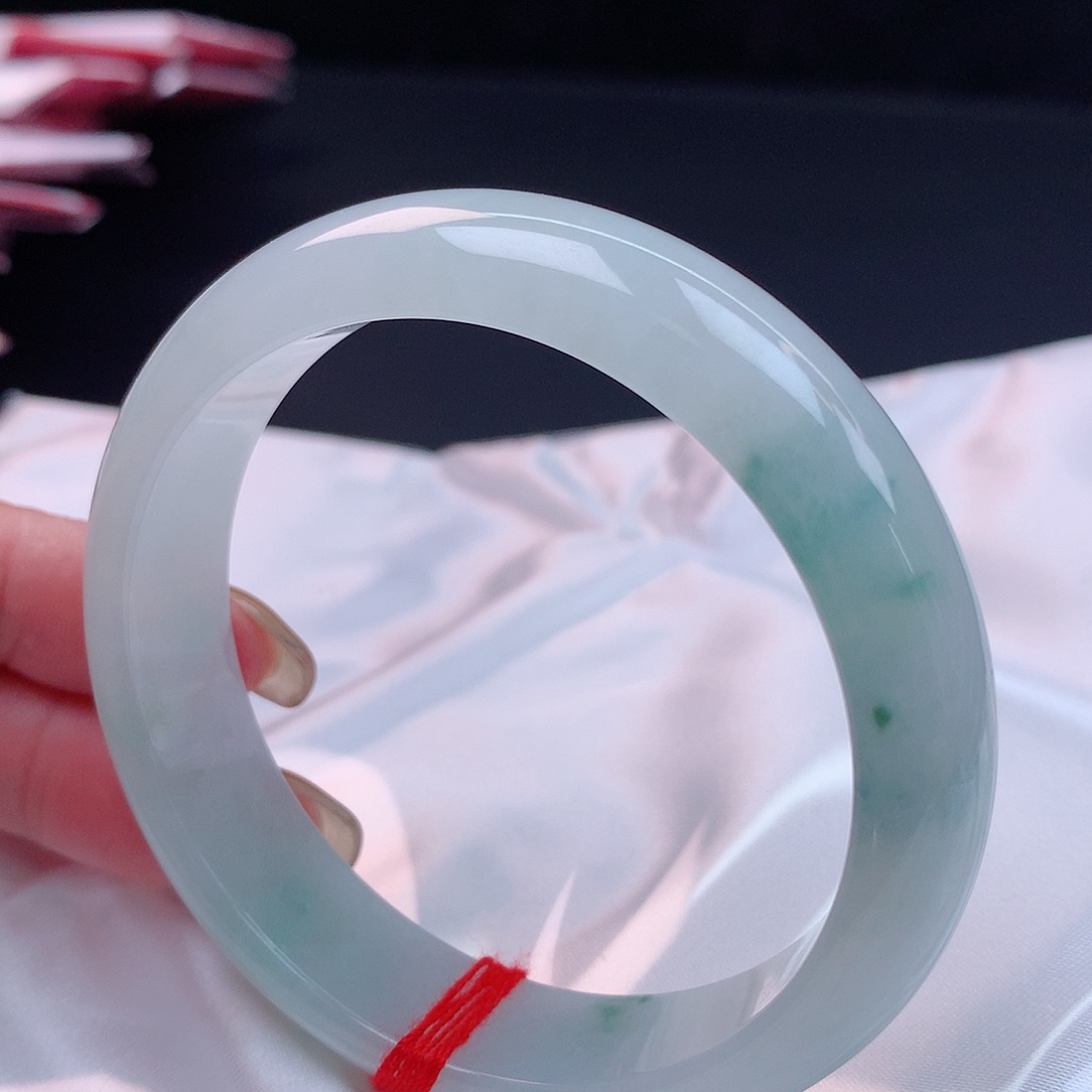 【闪购商品】未镶嵌手镯翡翠58