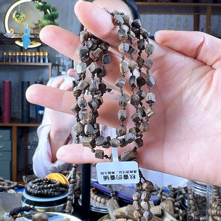 沉香手串T**k沉水级白奇楠醇化料沉香随形长链
