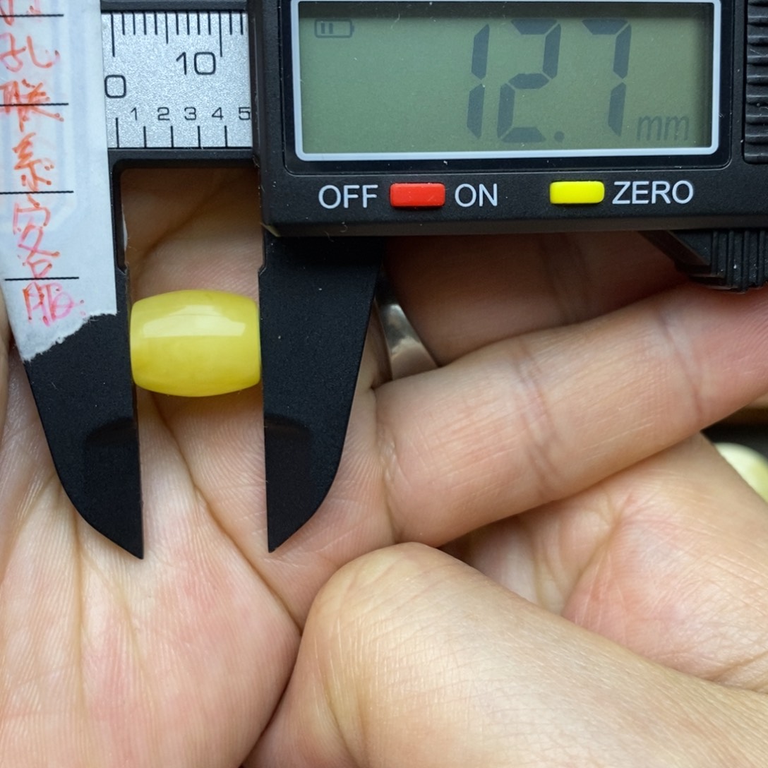 未镶嵌琥珀裸石10.8x12.7桶珠