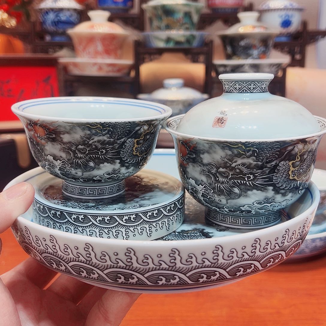 反对党的山山水水时尚随时随地