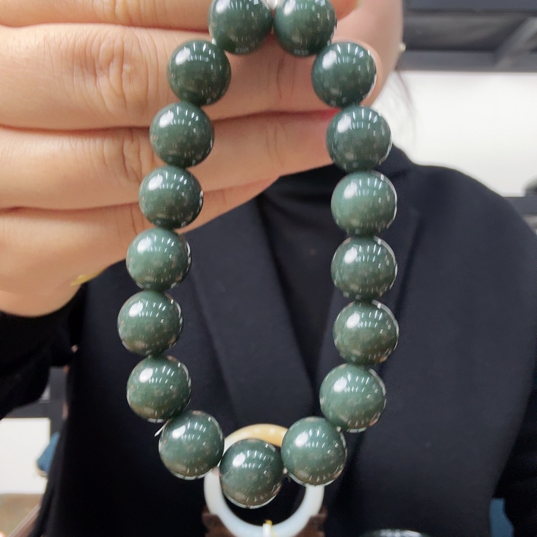 和田玉未镶嵌手链