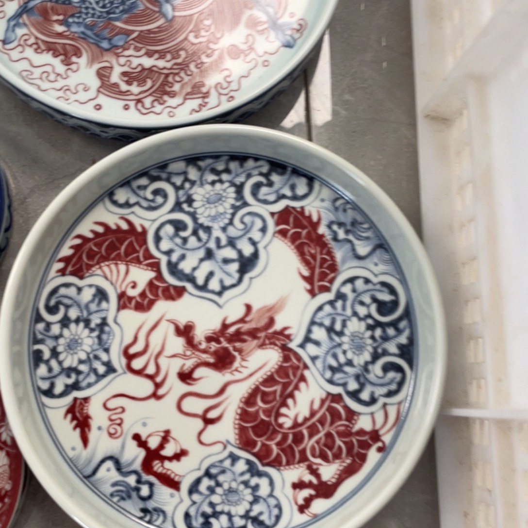 瓷片景德镇釉里红如意穿花龙大壶承