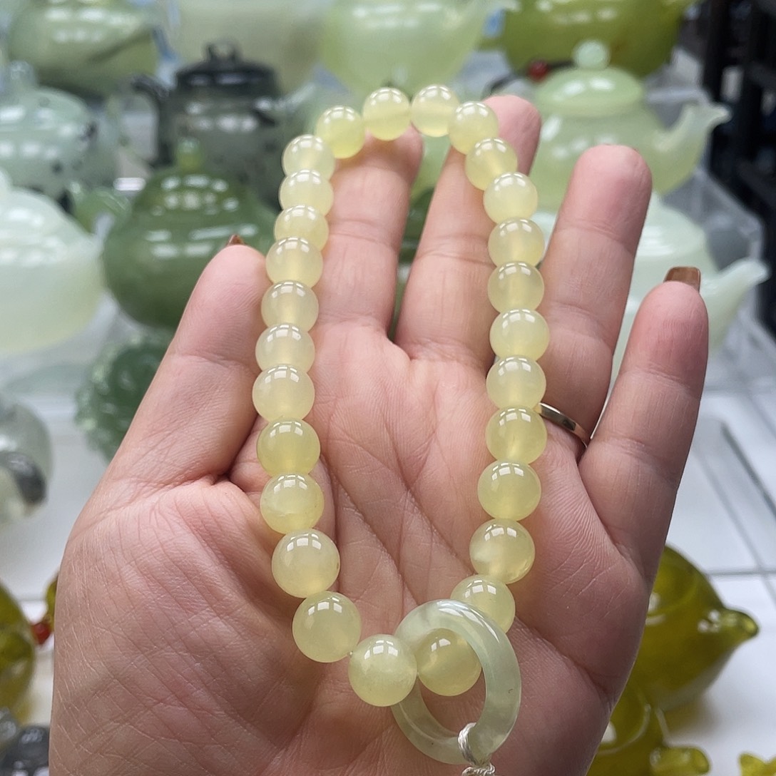 蛇纹石玉未镶嵌手链