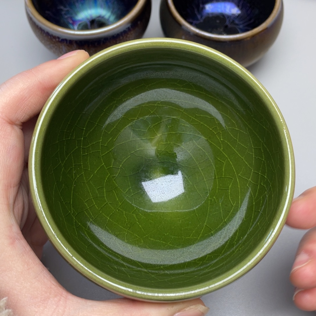 茶盏17。         