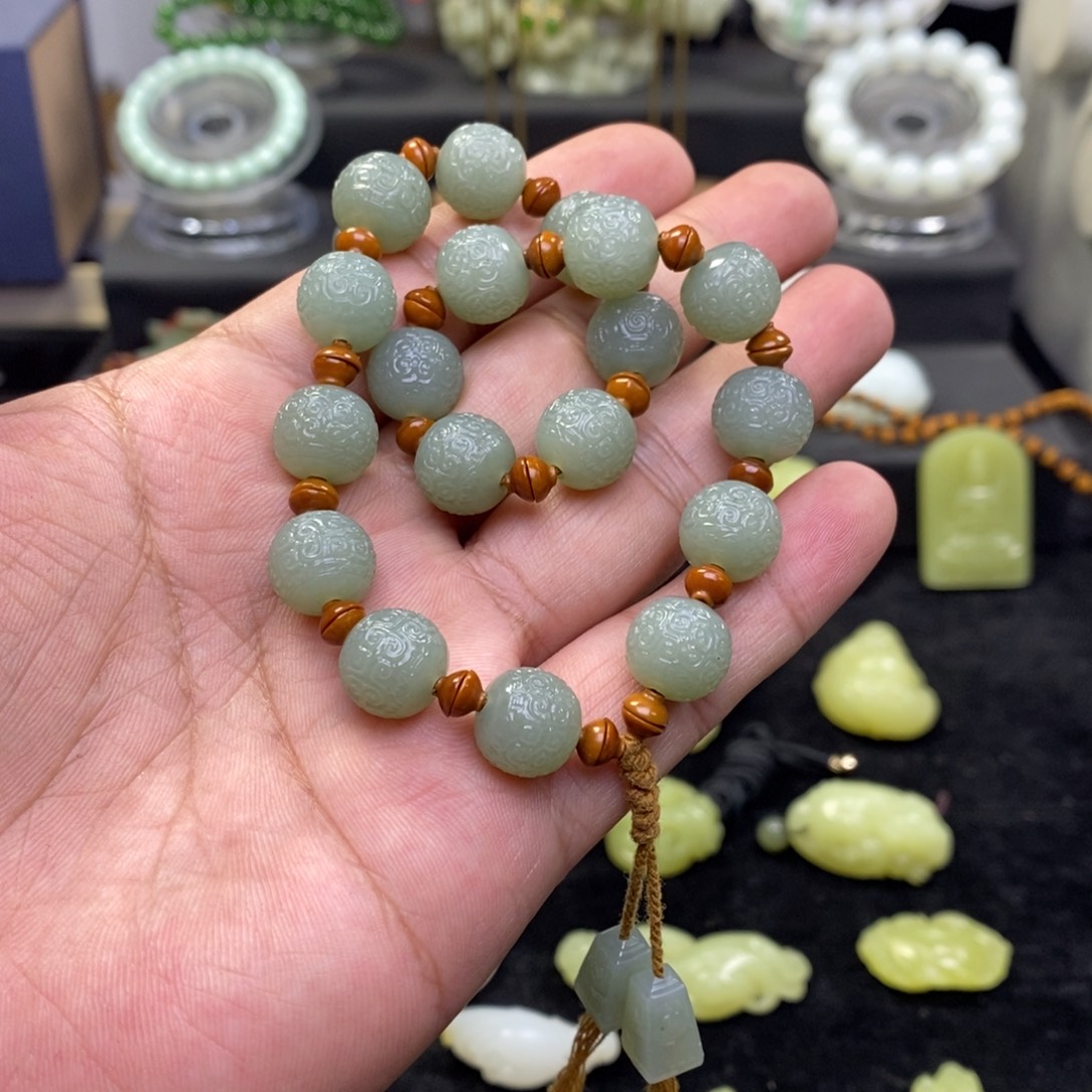 和田玉未镶嵌吊坠(不含链)