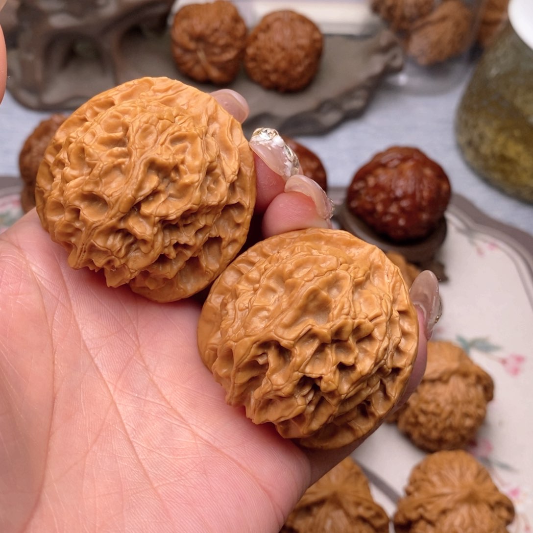 【闪购商品】文玩核桃把件小*蛋苹果