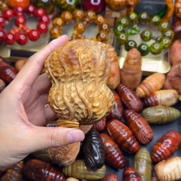 松木琥珀木文玩手串