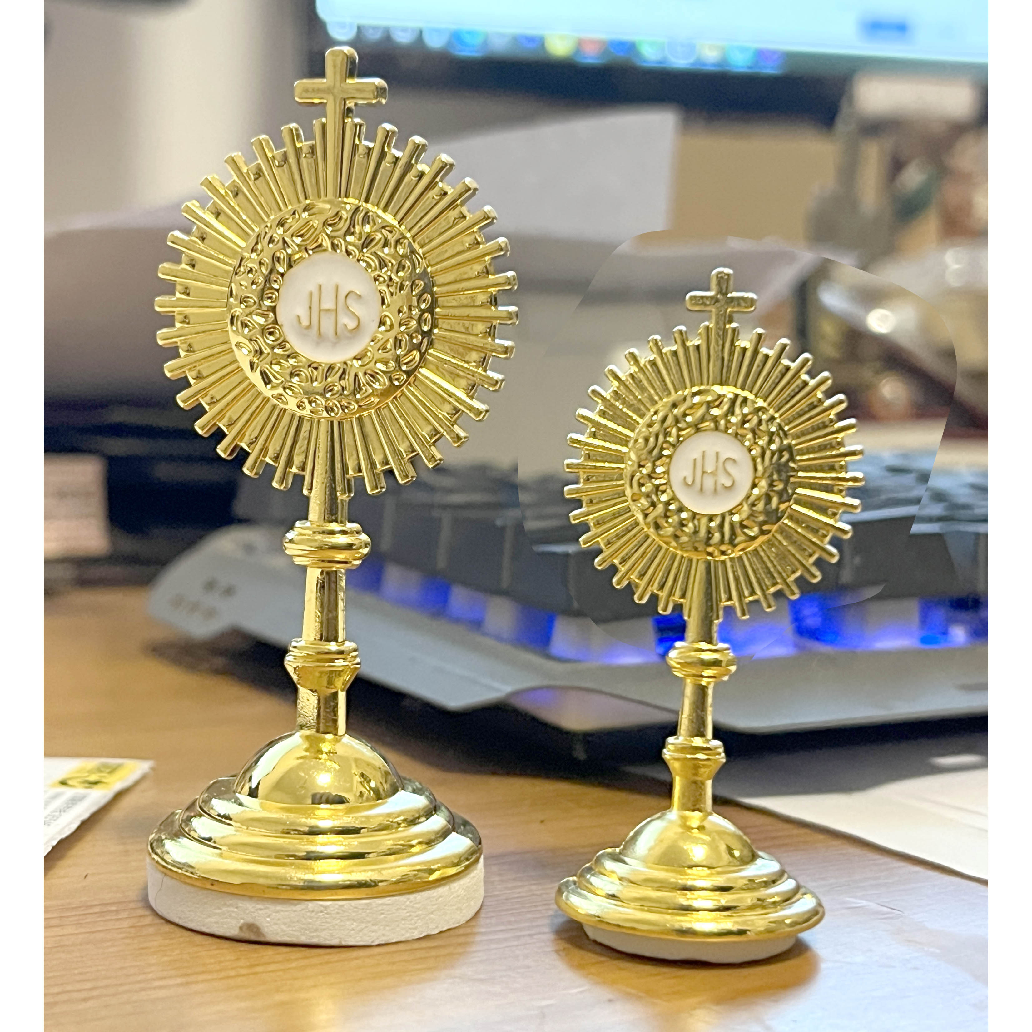 迷你小桌摆汽车摆件带背胶