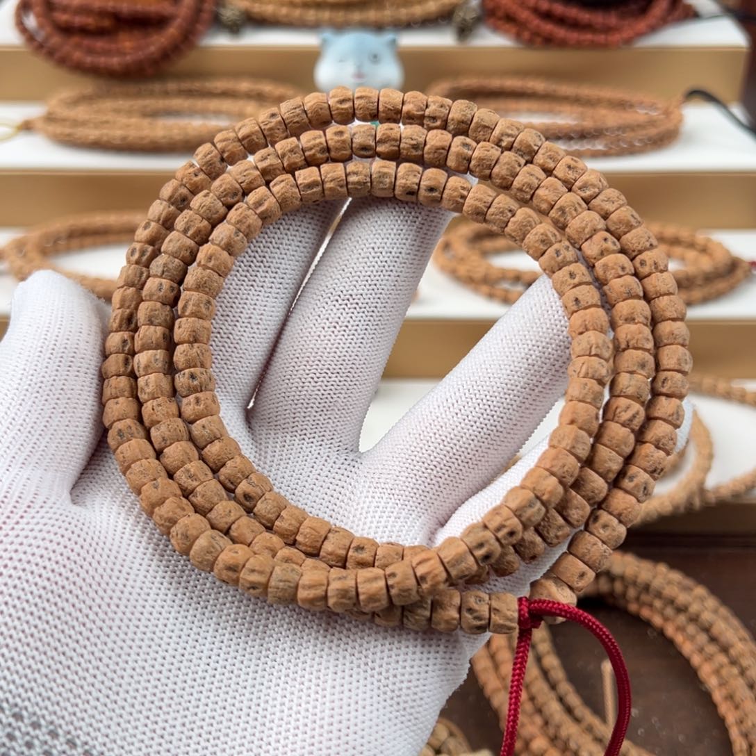 Y***.吊坠柏香籽/百香籽