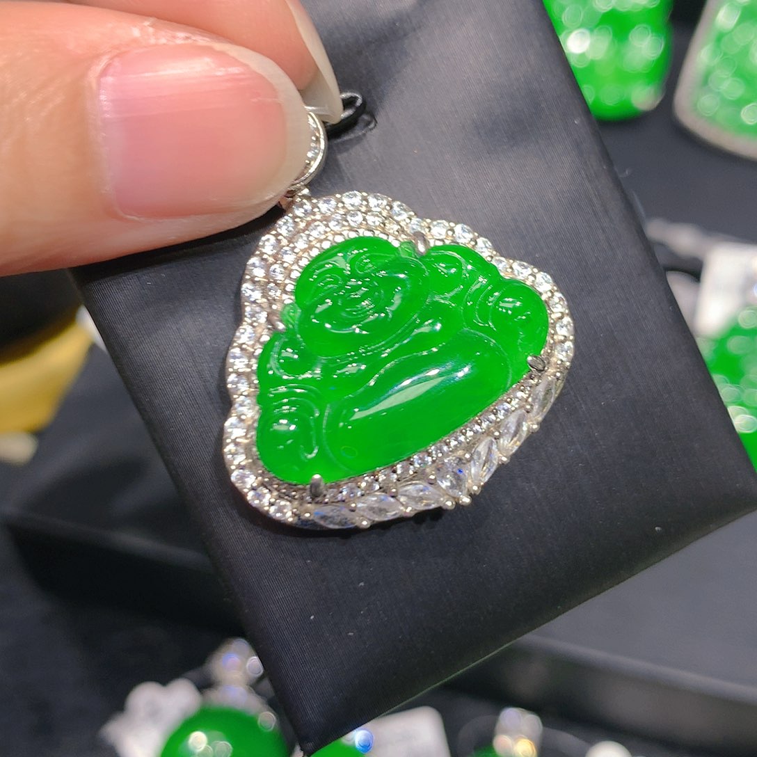 颈饰银S925镶嵌翡翠000003