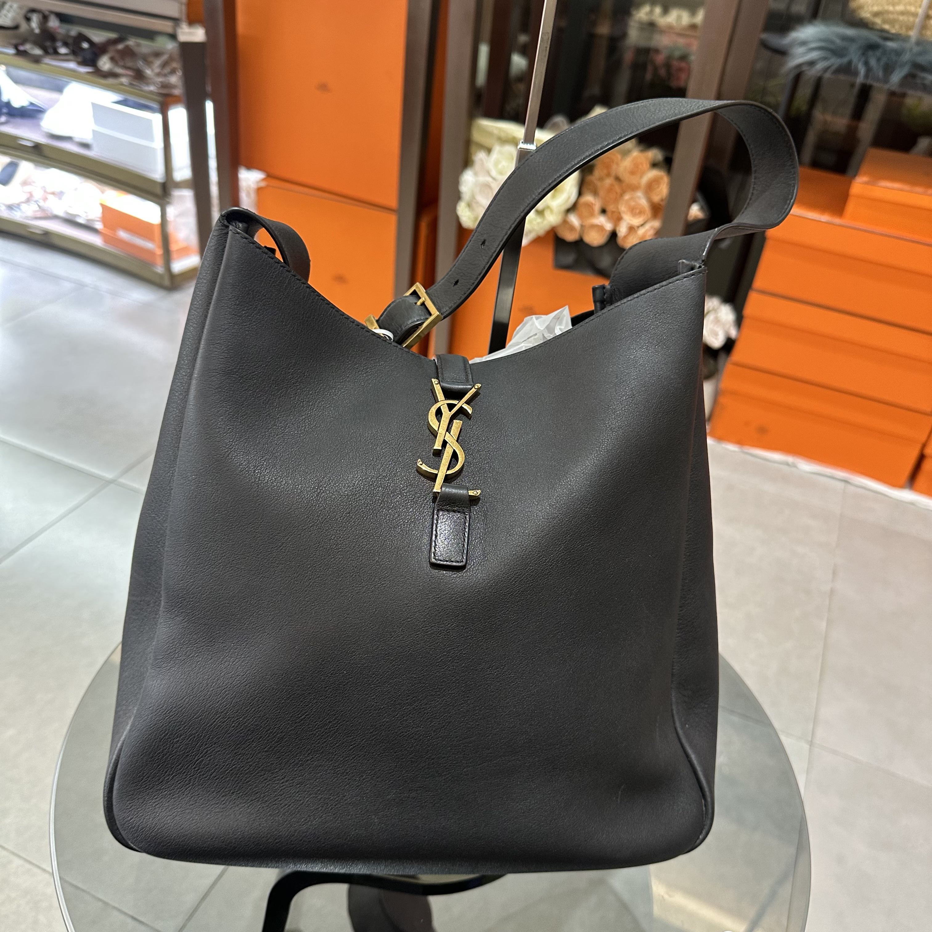 95新 YSL/圣罗兰 YSL圣罗兰hobo腋下包 US5122110
