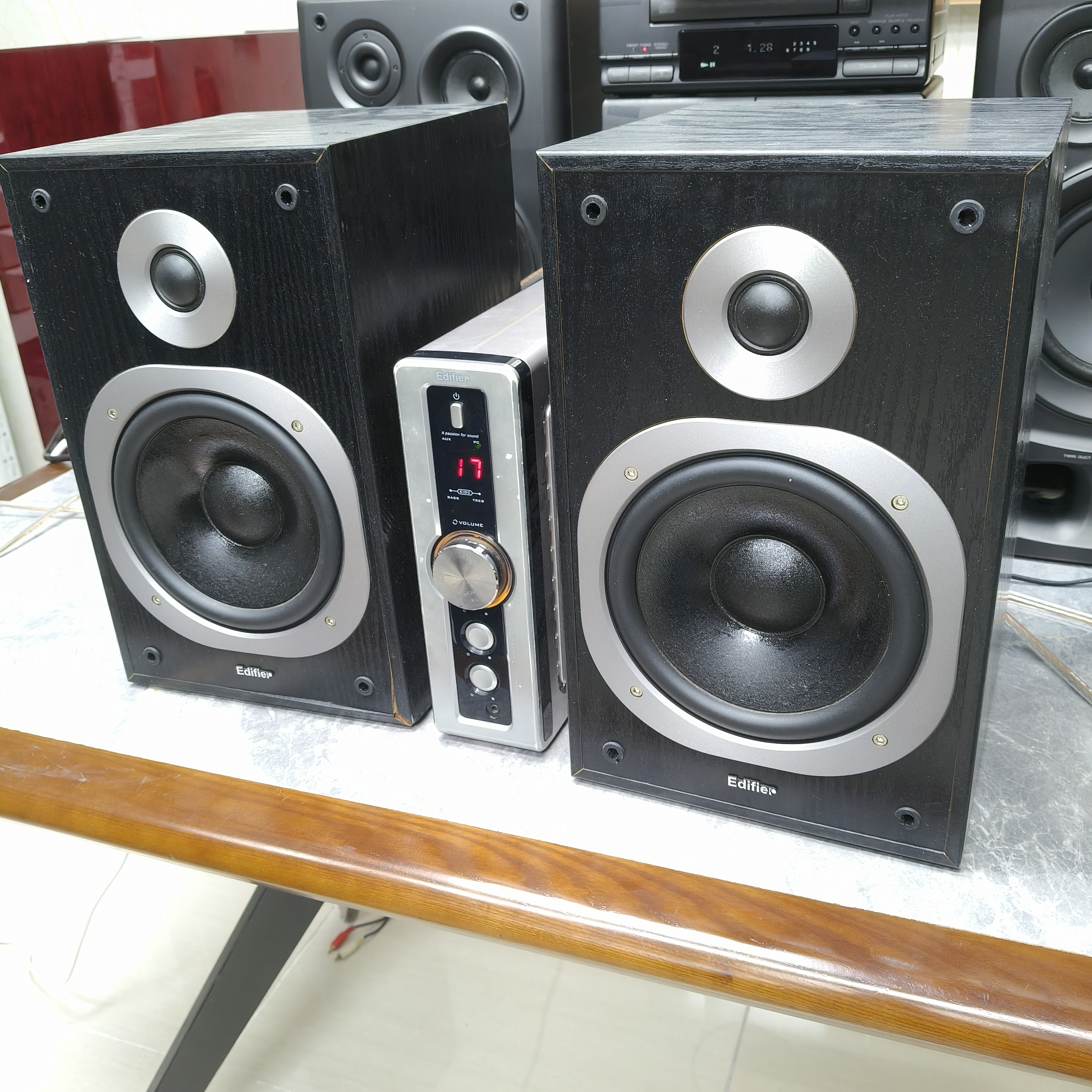 8新  外接音源使用，邮费自理